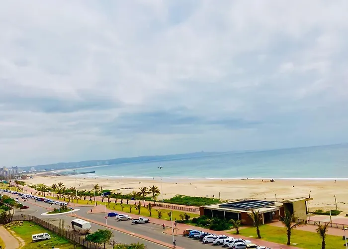 605 Tenbury Beach Apartment